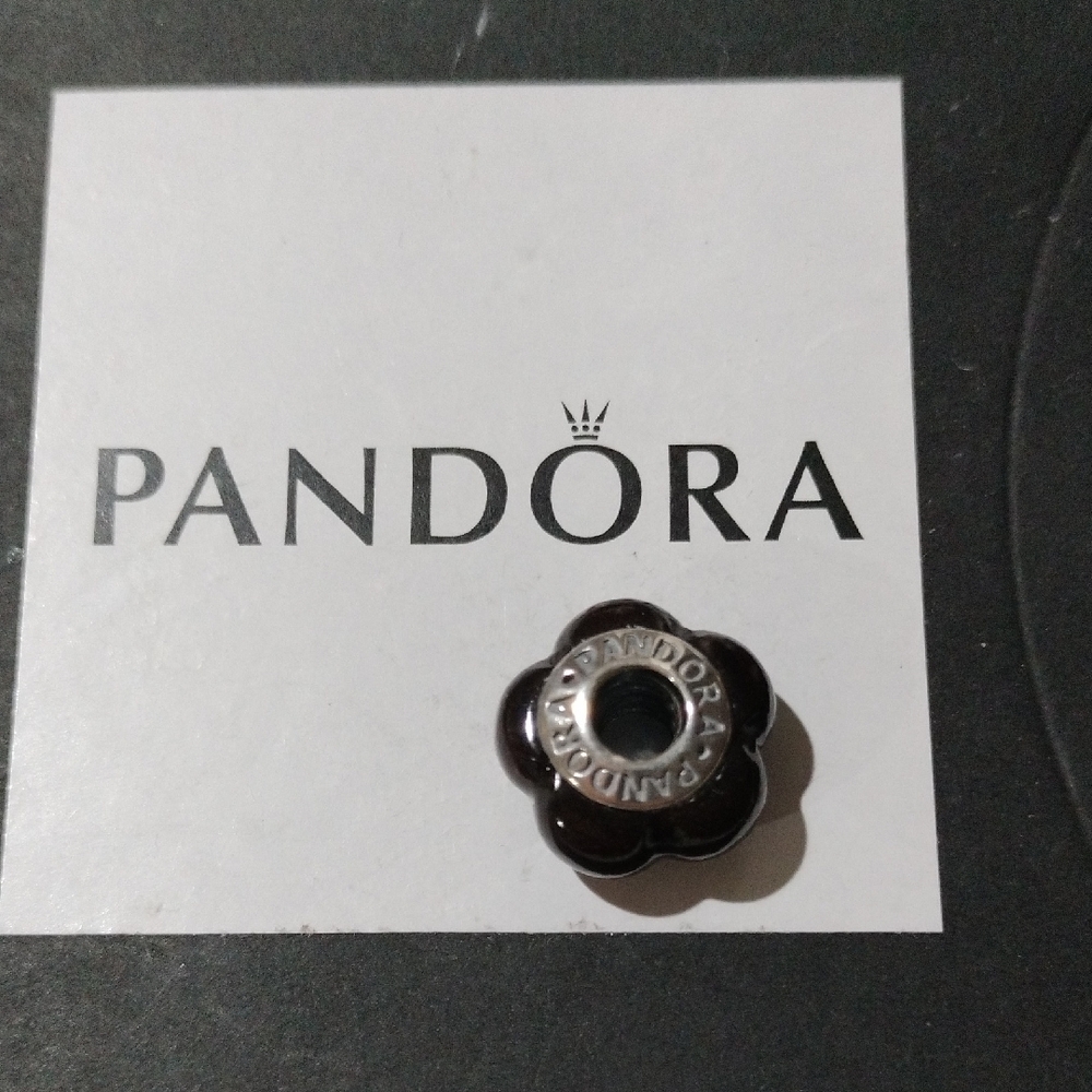 Pandora Coracao De Negro Scalloped Flower Wood + Sterling Silver Charm 790712
